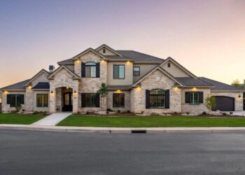Everything You Need to Know About Building a Custom Home